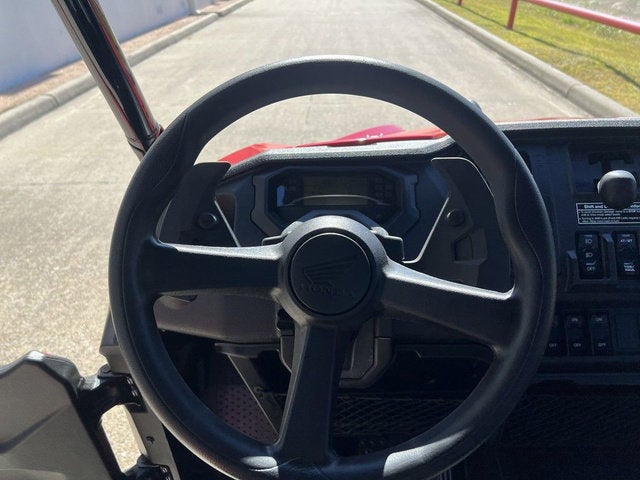 2025 Honda Pioneer 1000-6 Deluxe Crew Base