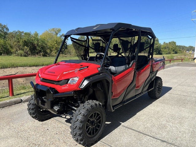 2025 Honda Pioneer 1000-6 Deluxe Crew Base