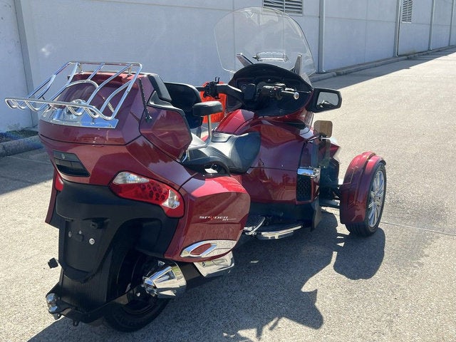 2015 Can-Am Spyder RT 6-Speed Manual (SM6)