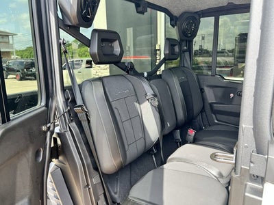 2026 Can-Am Defender MAX Limited HD11 Base