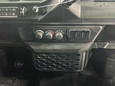 2026 Can-Am Defender MAX Limited HD11 Dark Wildland Camo Base
