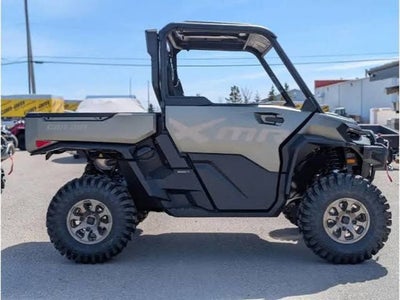2026 Can-Am Defender X mr HD11 with half-doors Base