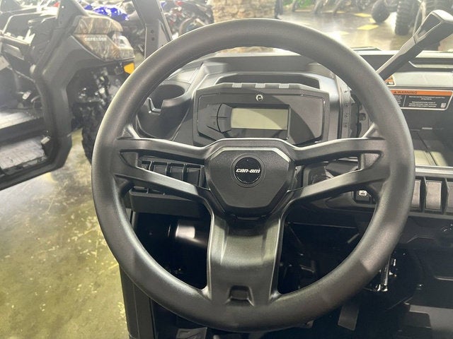 2026 Can-Am Defender HD7 Base