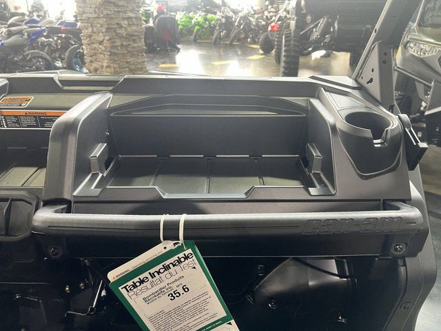 2026 Can-Am Defender HD7 Base