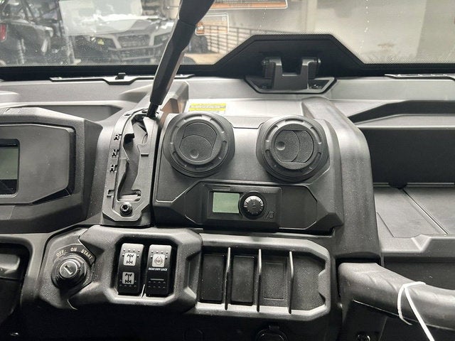 2026 Can-Am Defender MAX DPS CAB HD10 Base