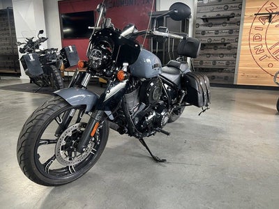 2022 Indian Chief Dark Horse Stealth Gray Base