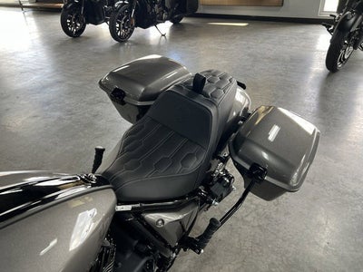 2025 Indian Sport Chief RT Heavy Metal Base