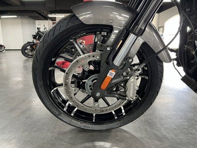 2025 Indian Sport Chief RT Heavy Metal Base