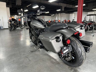 2025 Indian Sport Chief RT Heavy Metal Base