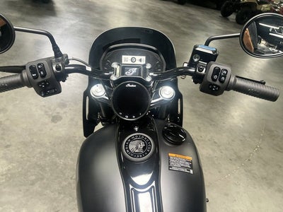 2026 Indian Sport Chief RT Black Smoke Base