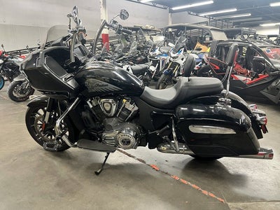 2021 Indian Challenger Limited Thunder Black Pearl