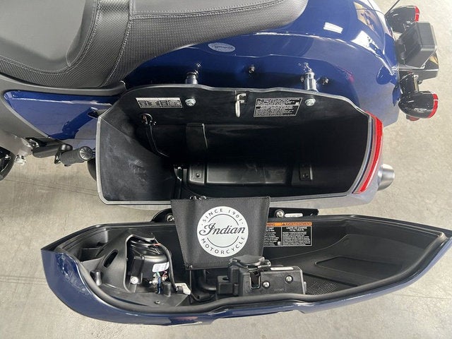 2025 Indian Challenger Dark Horse w/PowerBand Audio Springfi Base