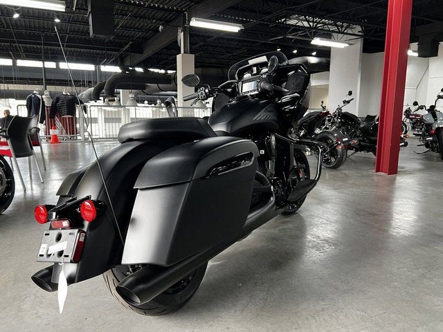 2026 Indian Challenger Dark Horse Black Smoke Base