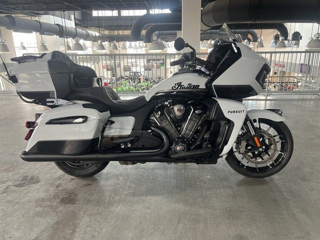 2025 Indian Pursuit Dark Horse w/PowerBand Audio Ghost White Base