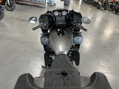 2025 Indian Pursuit Dark Horse Springfield Blue Vivid Crysta Base