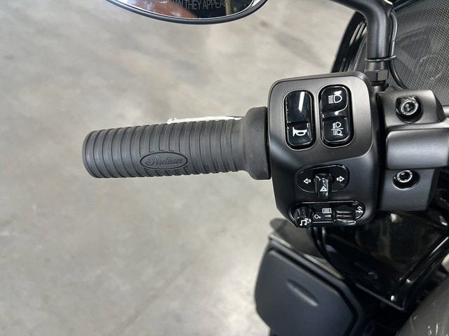 2025 Indian Pursuit Dark Horse Springfield Blue Vivid Crysta Base