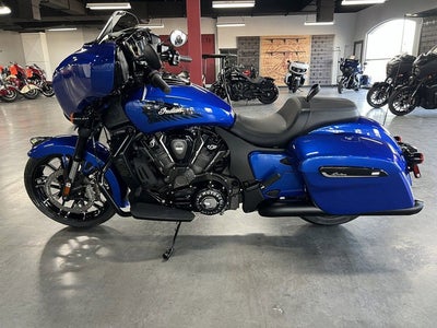 2026 Indian Chieftain Dark Horse w/PowerBand Audio Deep Blue Base