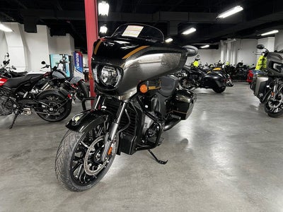 2026 Indian Chieftain PowerPlus Dark Horse 112 Black Crystal w/Black M Base