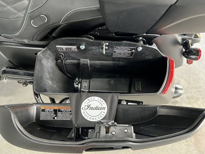 2025 Indian Roadmaster Dark Horse w/Powerband Audio Black Sm Base