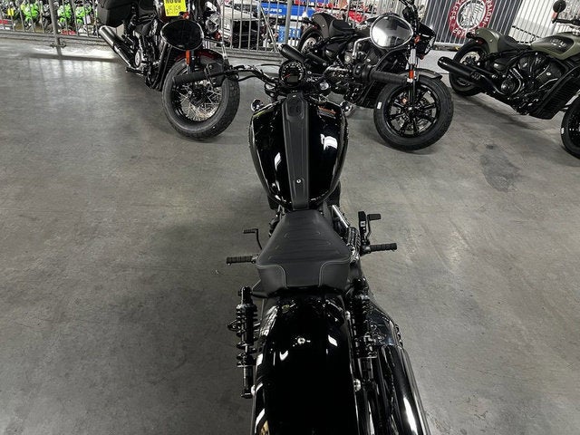 2025 Indian Scout Sixty Classic Limited Black Metallic Base