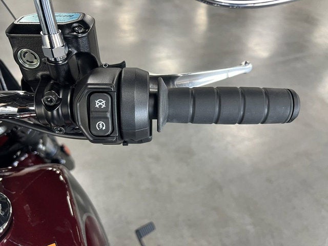 2025 Indian Super Scout Maroon Metallic With Graphics Base