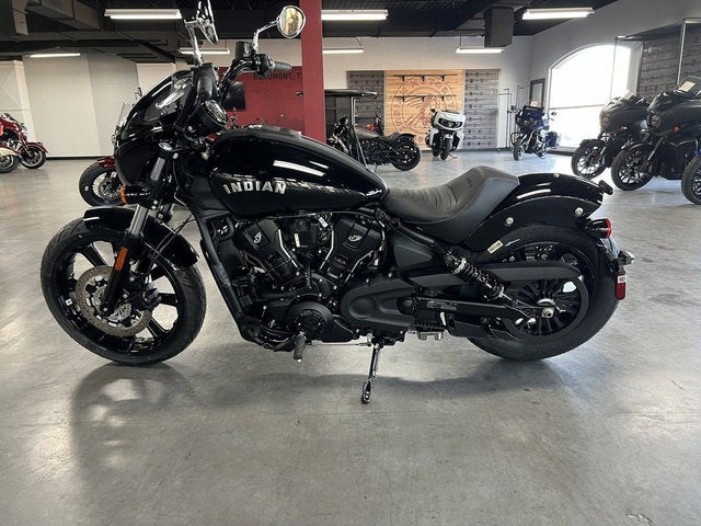 2025 Indian Sport Scout Sixty Limited Black Metallic Base