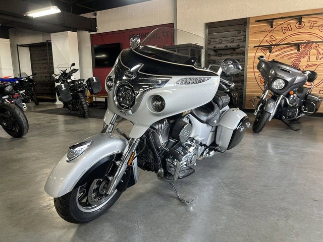 2017 Indian Chieftain Star Silver Over Thunder Black