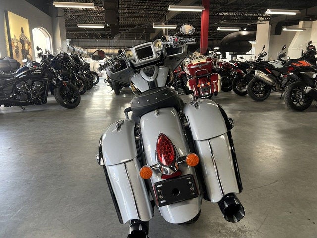 2017 Indian Chieftain Star Silver Over Thunder Black