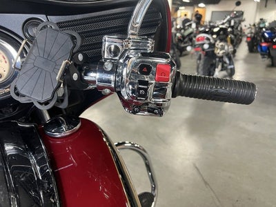 2015 Indian CHIEFTAIN Base