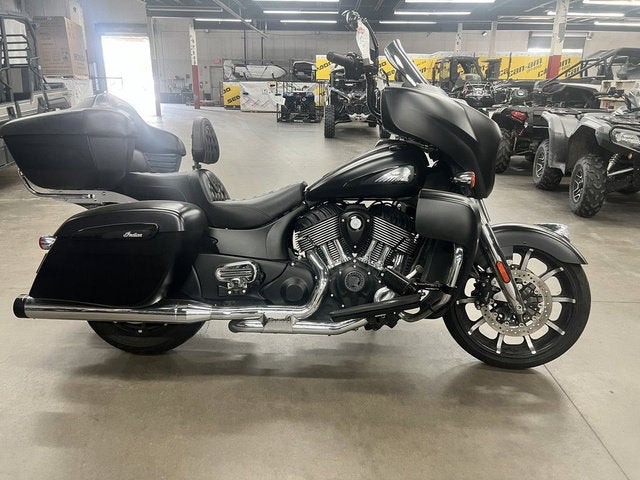 2020 Indian Roadmaster Dark Horse Thunder Black Smoke