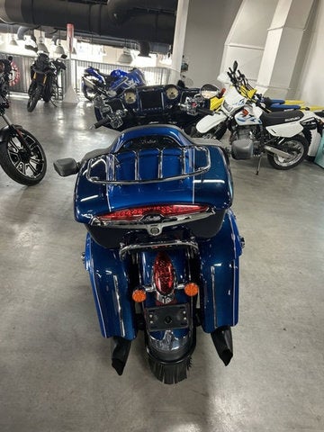 2017 Indian Roadmaster Icon Blue Sapphire & Brilliant Blue