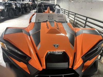 2026 Polaris Slingshot SL Autodrive Sunburst Orange Base