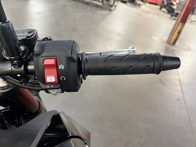 2026 Honda CB750 Hornet E-Clutch