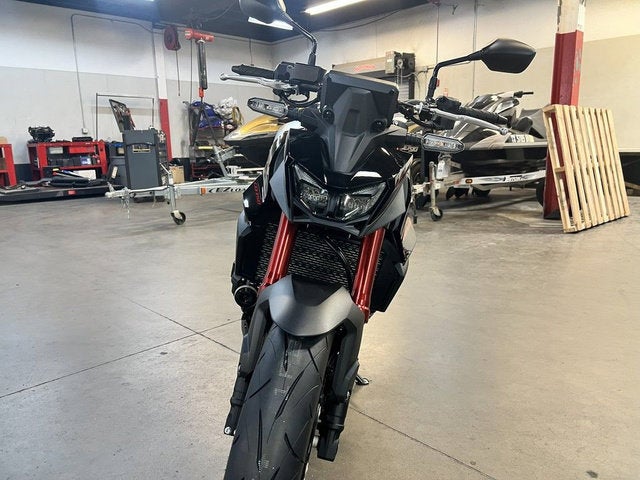 2026 Honda CB750 Hornet E-Clutch