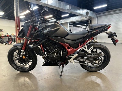 2026 Honda CB750 Hornet E-Clutch