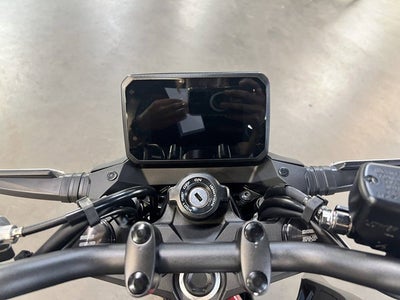 2026 Honda CB750 Hornet E-Clutch