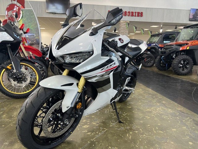 2026 Honda CBR1000RR Base