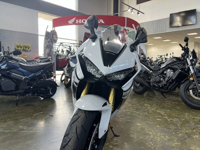 2026 Honda CBR1000RR Base