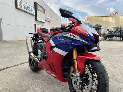 2026 Honda CBR1000RR-R Fireblade SP Base