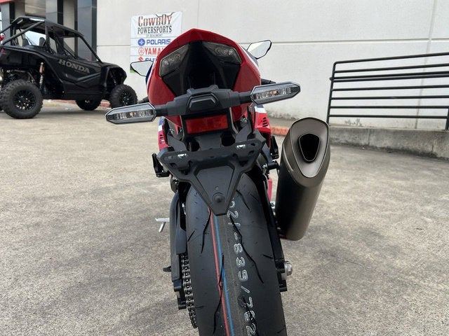 2026 Honda CBR1000RR-R Fireblade SP