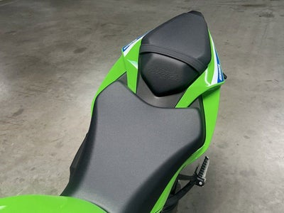2026 Kawasaki Ninja ZX -6R Base