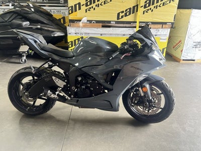 2024 Kawasaki Ninja ZX -6R KRT Edition Base