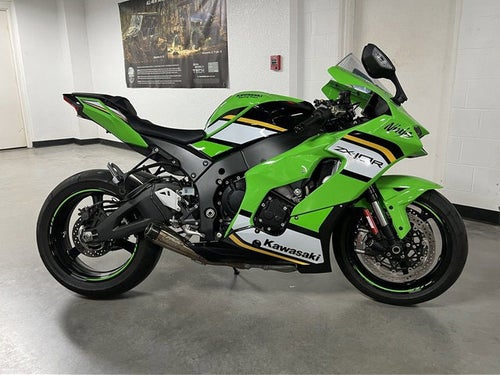 2025 Kawasaki Ninja ZX -10R KRT Edition ABS Base