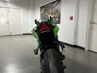 2025 Kawasaki Ninja ZX -10R KRT Edition ABS Base