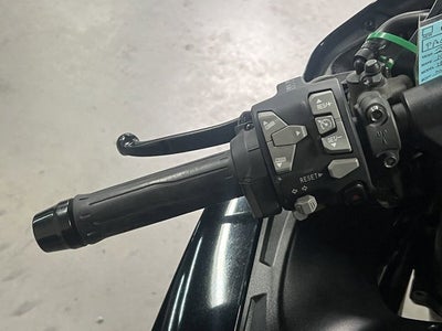 2023 Kawasaki Ninja H2 SX SE+