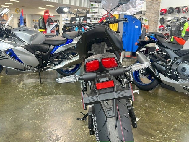 2025 Suzuki GSX-8S Base