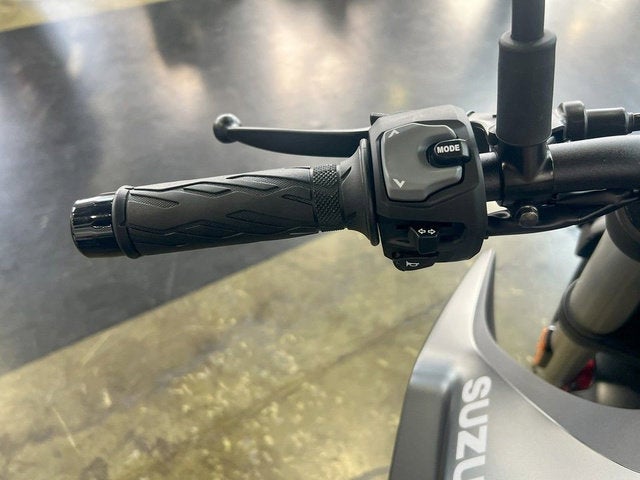 2025 Suzuki GSX-8S Base