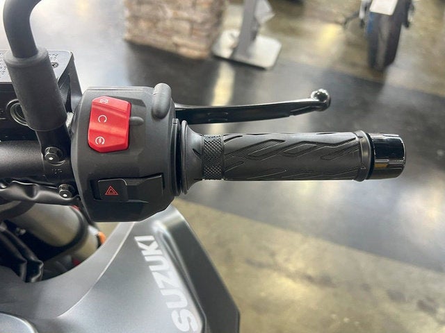 2025 Suzuki GSX-8S Base