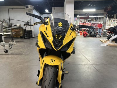 2024 Suzuki GSX 8R