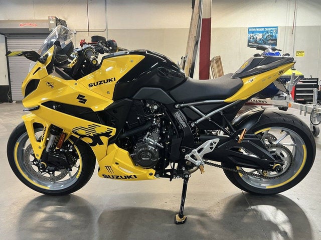 2024 Suzuki GSX 8R